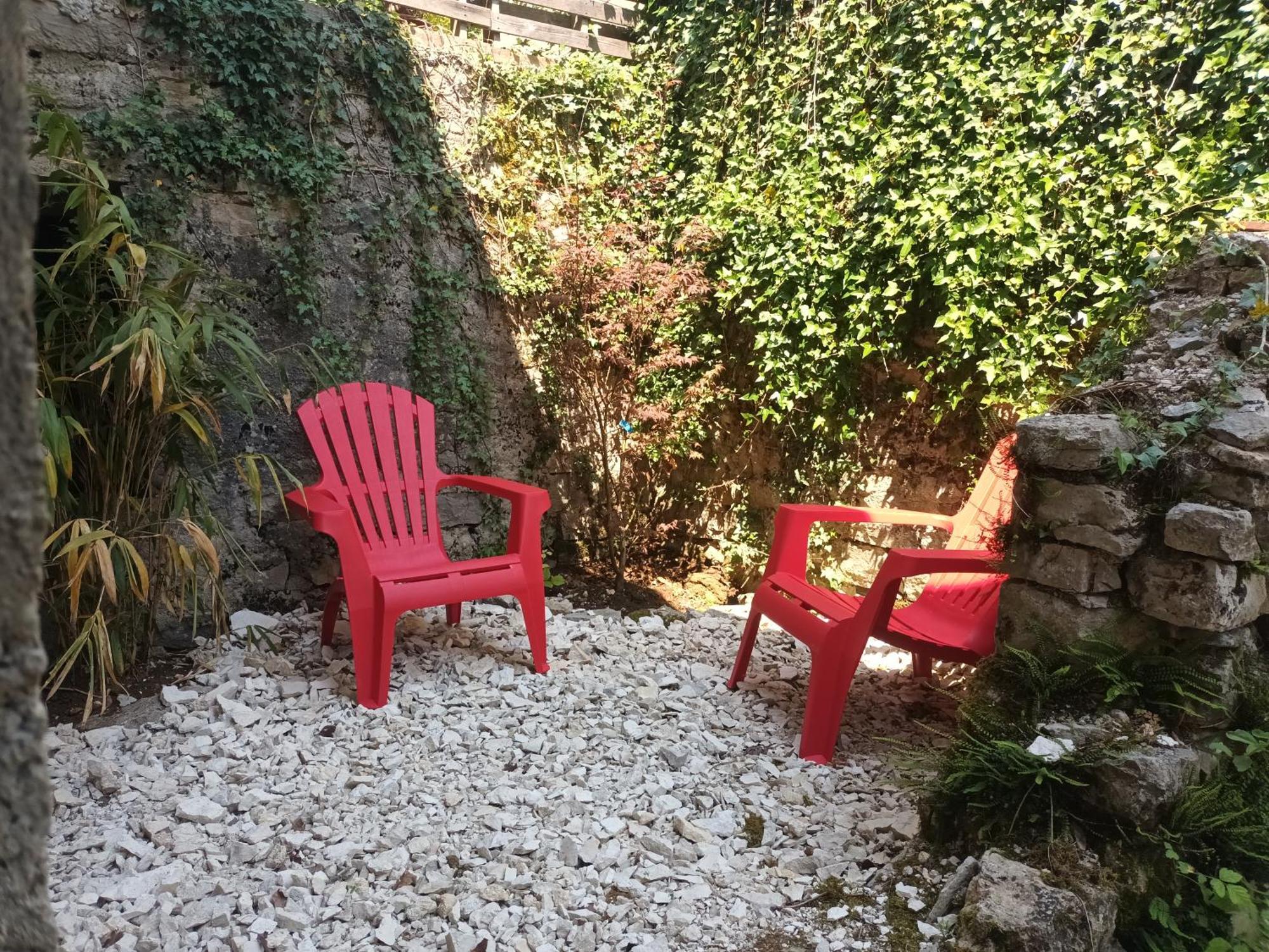 דוסייה Gite 4 Personnes Proche Des Cascades Du Herisson מראה חיצוני תמונה
